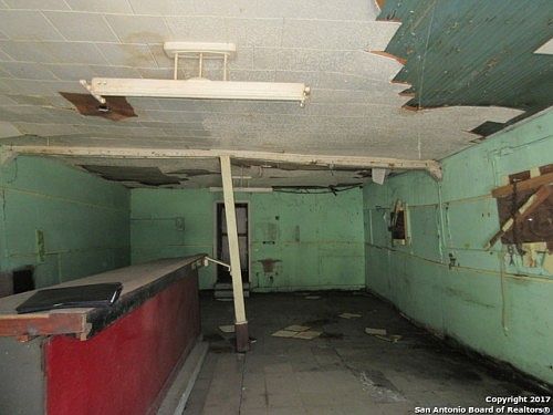 3rd image of 2217 Guadalupe St