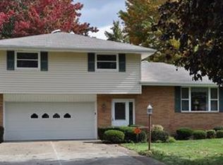 8399 Webster Rd, Strongsville, OH 44136