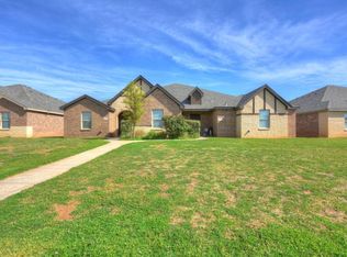 3818 133rd St #A, Lubbock, TX 79423