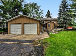 2025 Main St, Highland, IN 46322