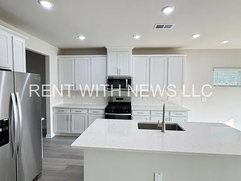 649 White Birch Ln — Photo 8