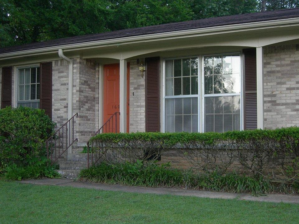 Front of home, prior to new landscaping.