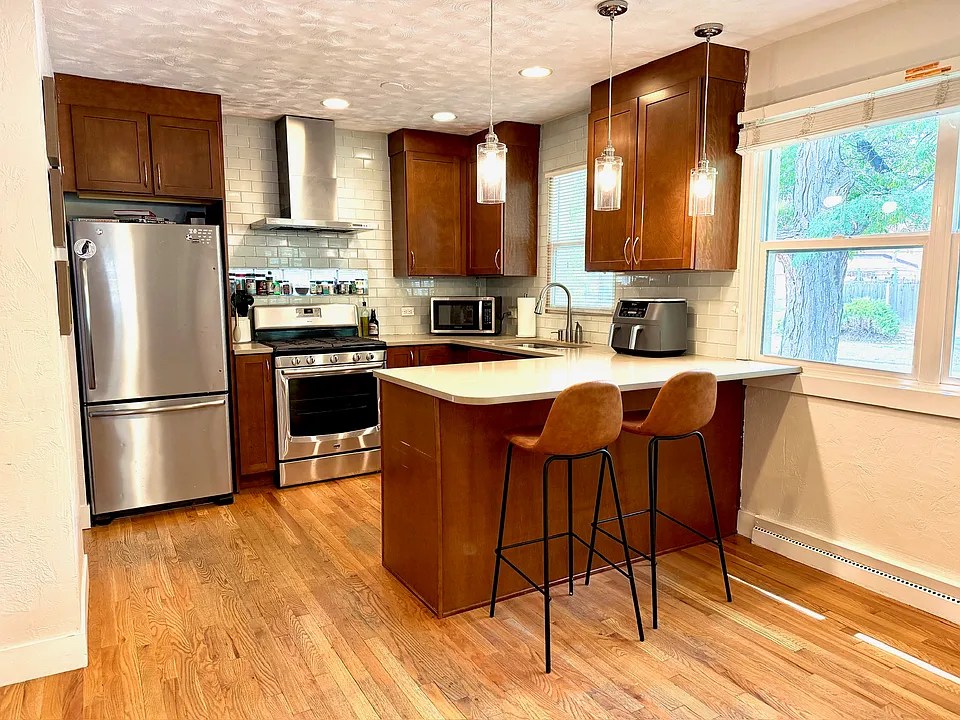 2515 W 39th Ave