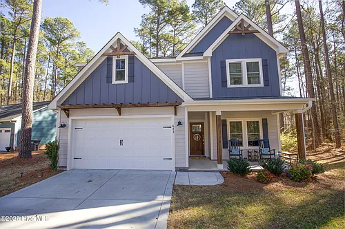 643 Lilac Ln Photo 1