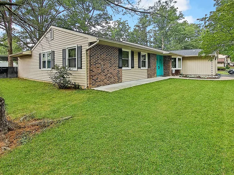 3506 Lisa Ln — Photo 3