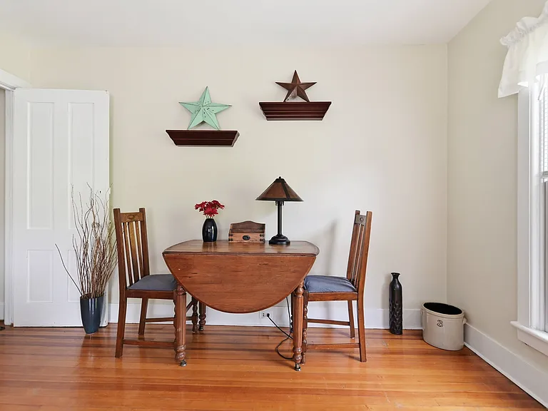 152 Regent St #2 — Photo 4