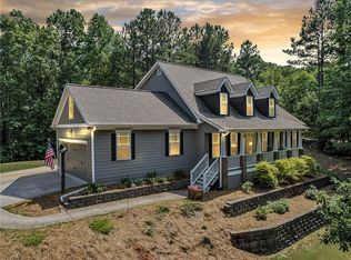 515 Huntington Dr, Ball Ground, GA