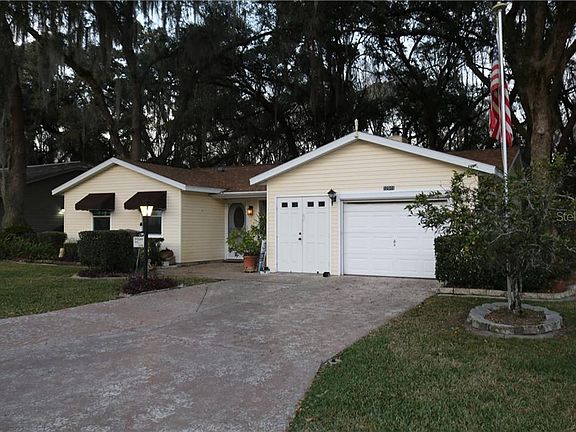 3rd image of 32544 Oak Park Dr