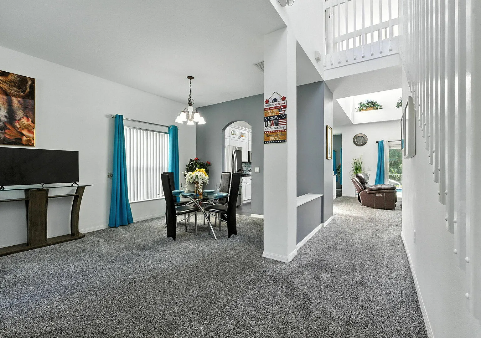 5 Bedroom Pool Home in Gated Community Near Disney — Photo 3