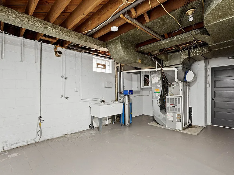 1411 Fairmont St — Photo 23