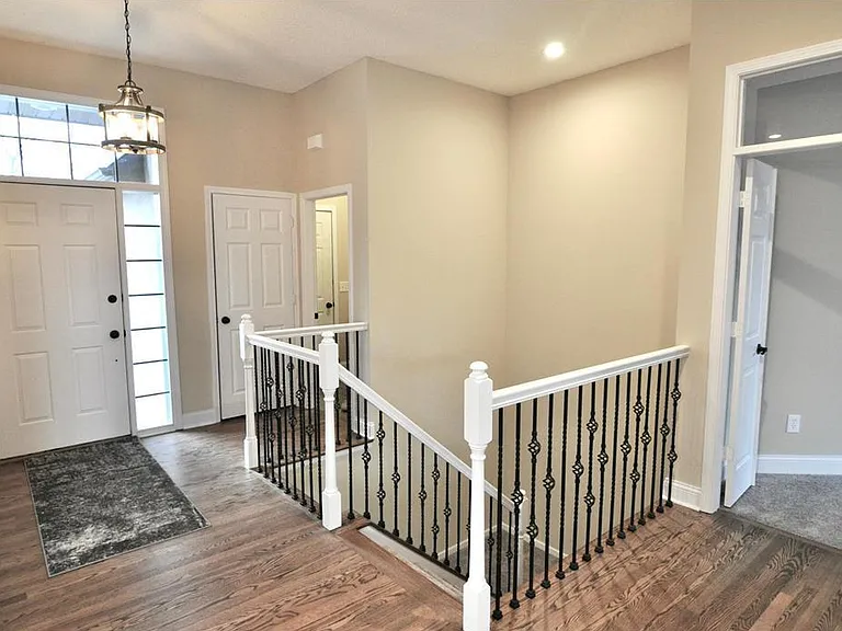 10413 Spyglass Dr — Photo 16