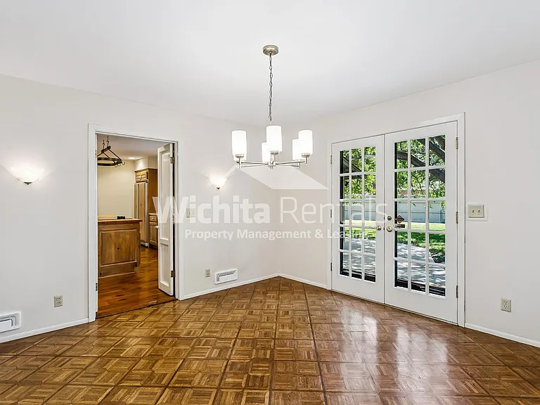601 N Rutland St — Photo 6