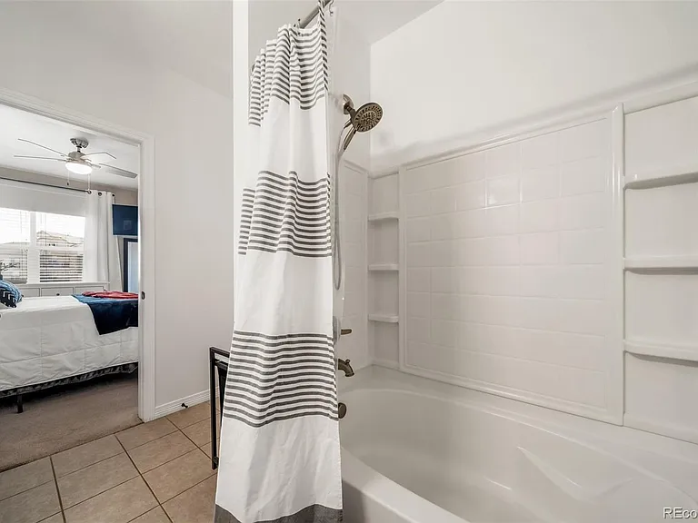 7292 S Blackhawk St #203 — Photo 25