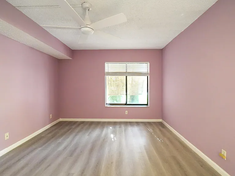 10204 Mangrove Dr #103 — Photo 7