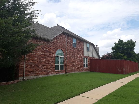 3rd image of 5528 Phoenix Dr