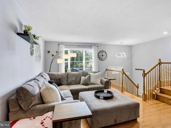 8908 Waites Way, Lorton, VA 22079