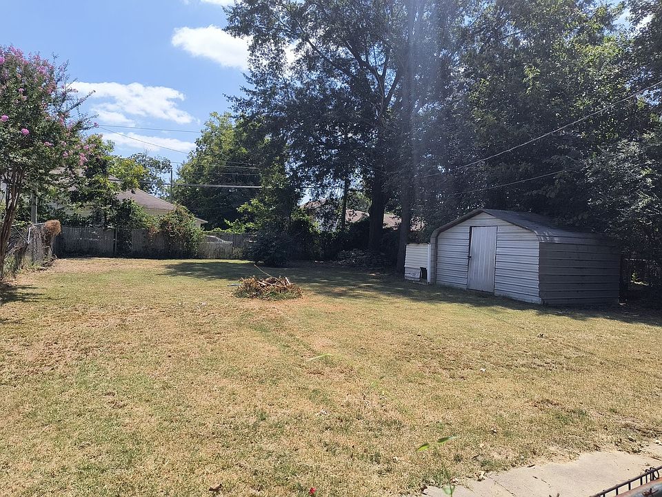 2nd image of 1004 W 24th Ave