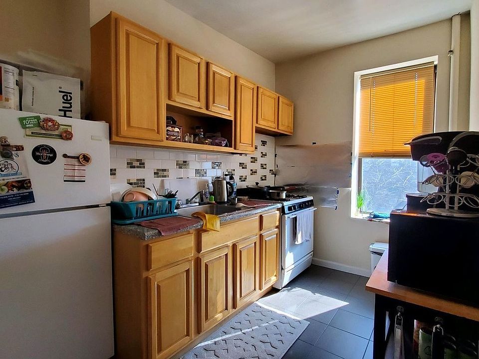 1st image of 725 70th St #4D