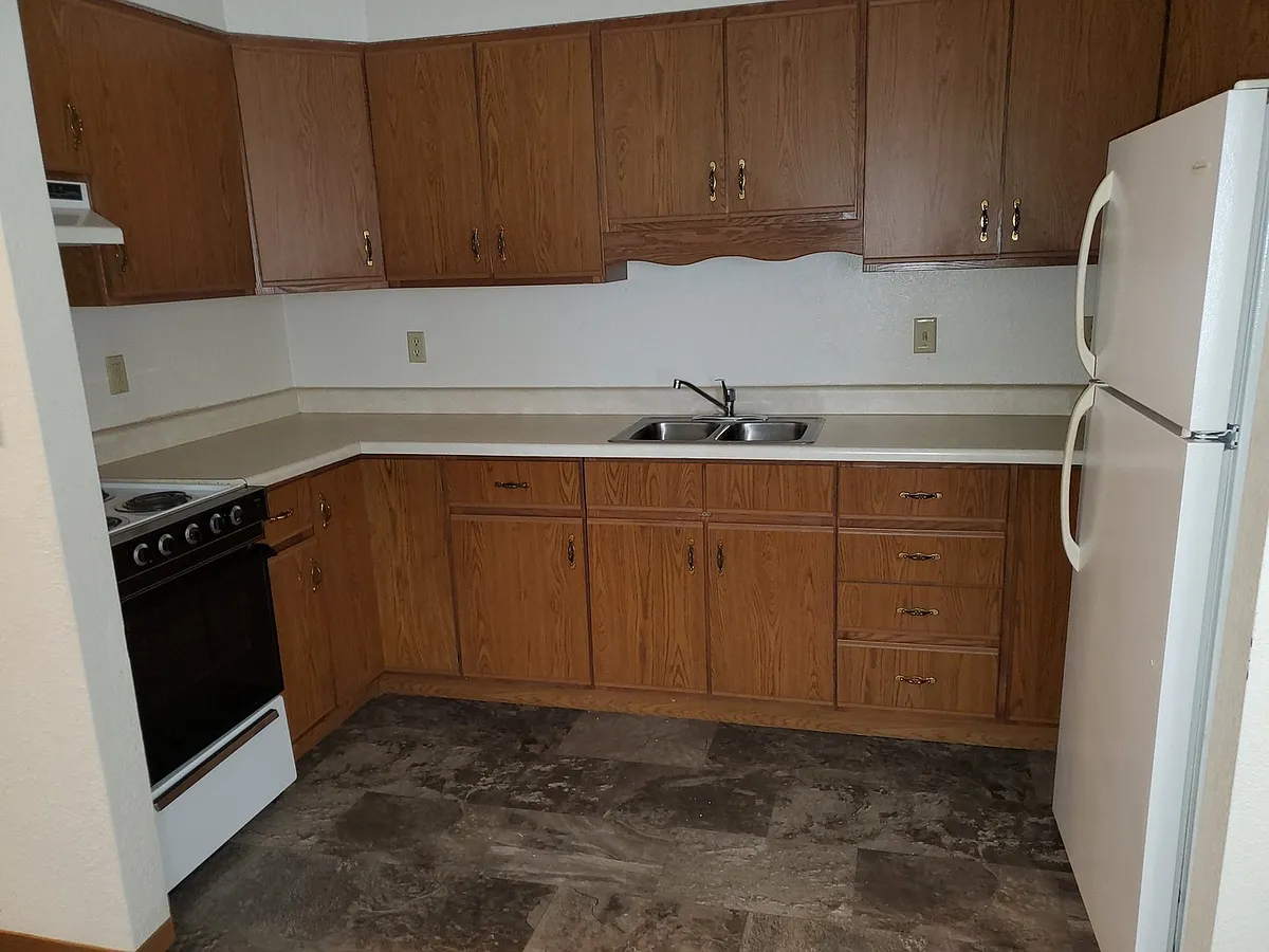 Building Photo - 800-812 S Sherman Ave #1208