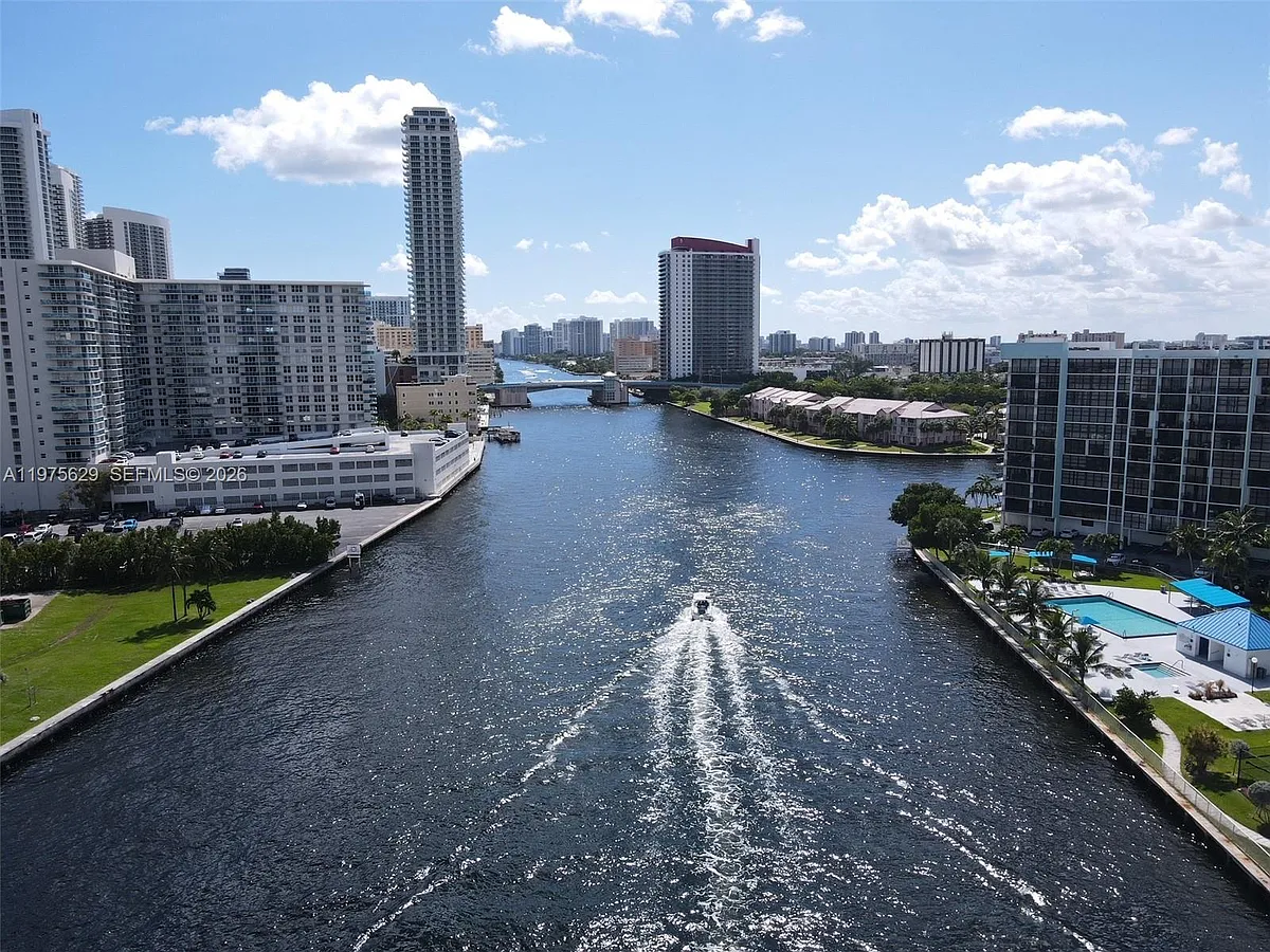 Photo 2 of 44 - 400 Leslie Dr #1105 - Hallandale Beach, FL Building Photo - 400 Leslie Dr #1105