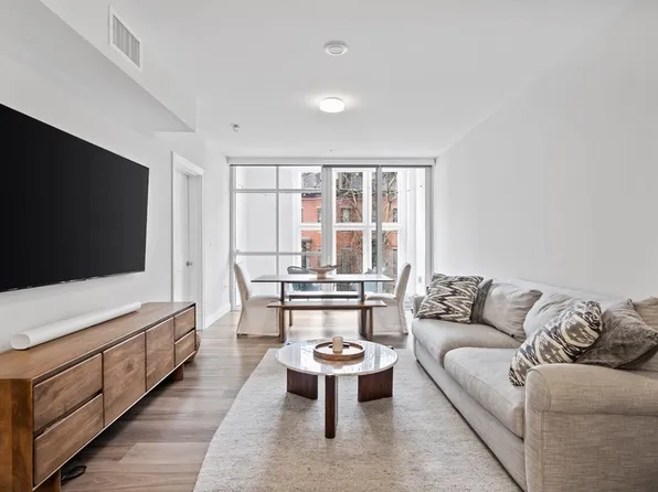 771 Harrison Ave #207, Boston, MA 02118