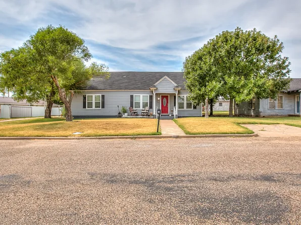 307 N 3rd St, Ballinger, TX 76821