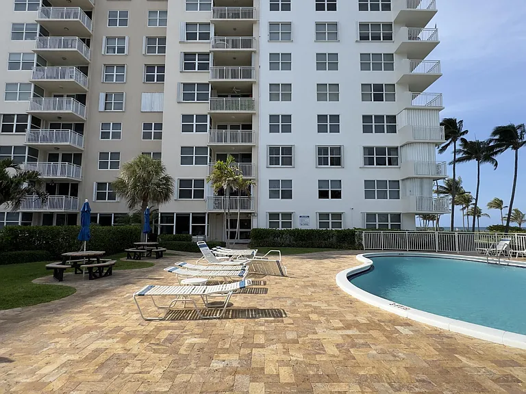 5200 N Ocean Blvd #511A — Photo 24
