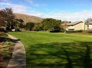 19110 Creekside Pl, Salinas, CA 93908