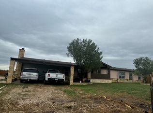 701 Rumage Rd, Jacksboro, TX 76458