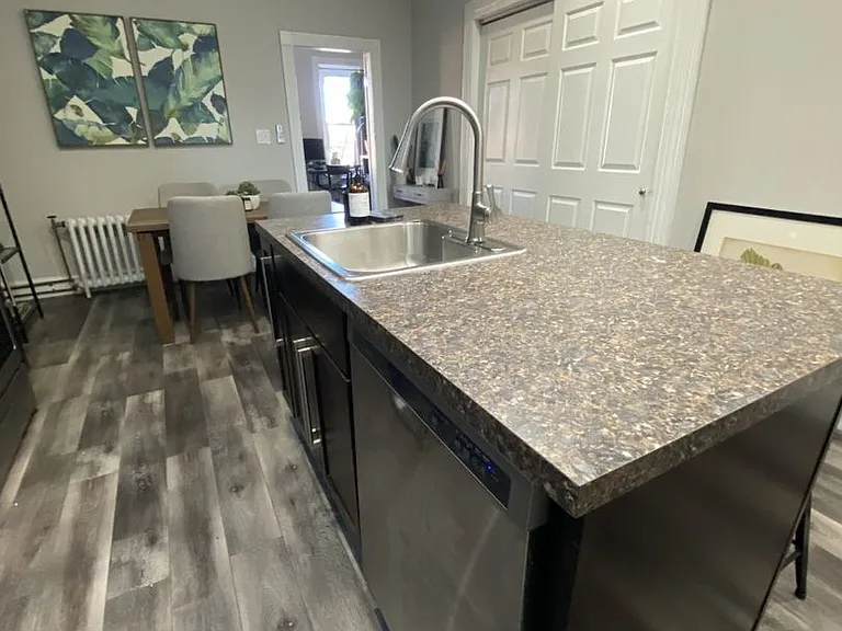 1802 Bolton Street — Photo 3