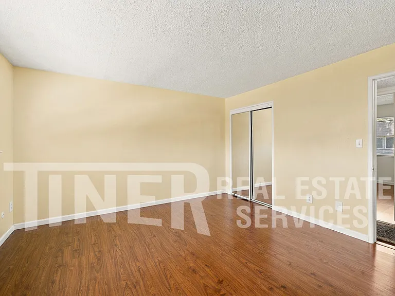 6060 Via Casitas — Photo 11