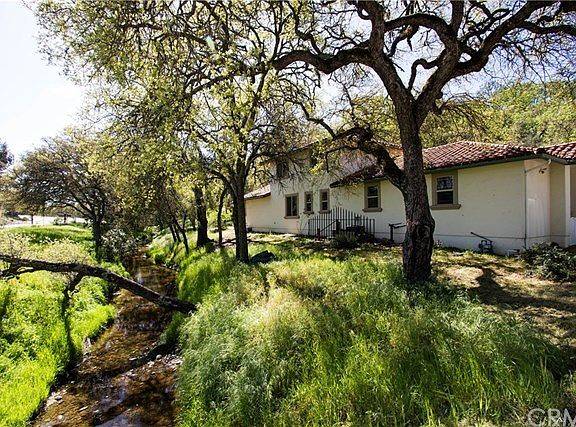 Side View alongside Seasonal Creek