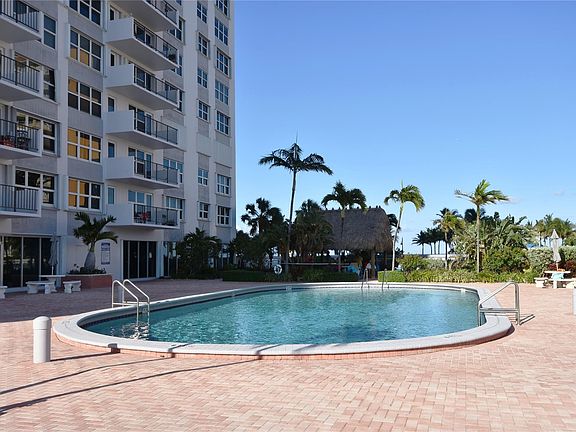 4th image of 405 N Ocean Blvd APT 207