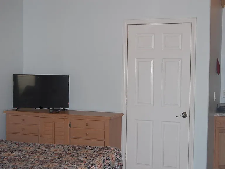 208 Ember Dr #2 — Photo 6