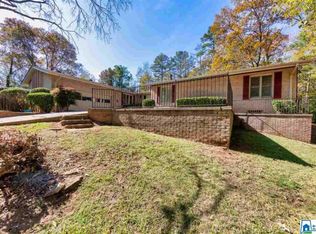 3186 Queenstown Rd, Trussville, AL 35173