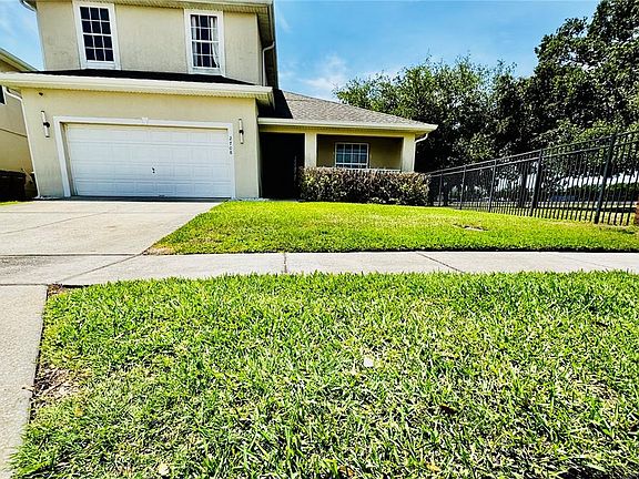 2nd image of 2708 Prestwick Ln