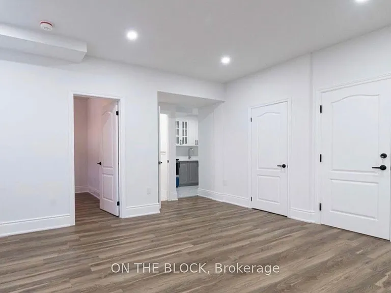 1229 Ironbridge Rd E #LEGAL BASEMENT APART — Photo 12