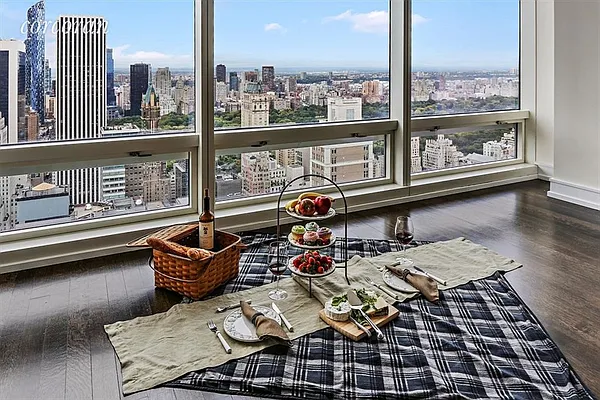 Rented by Corcoran | media 10