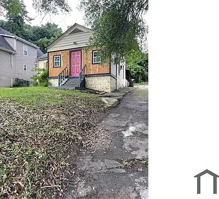 2009 Baker Rd NW — Photo 2