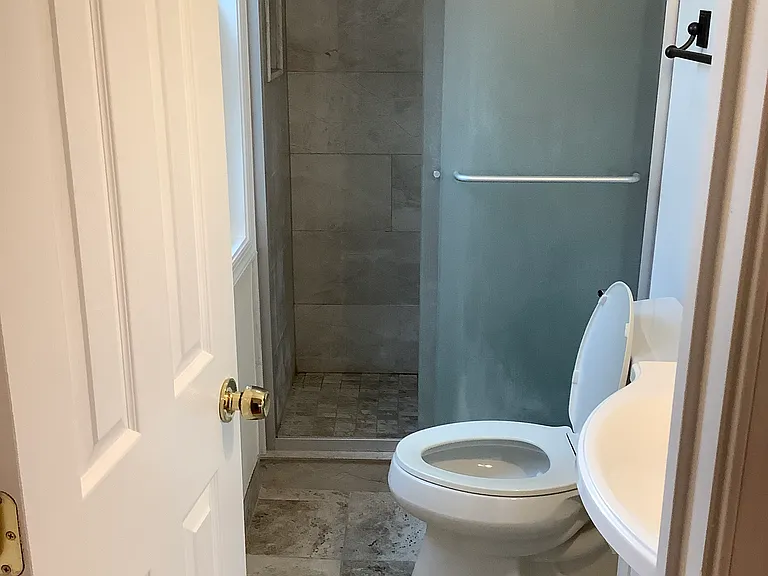 3533 Olympic St — Photo 8