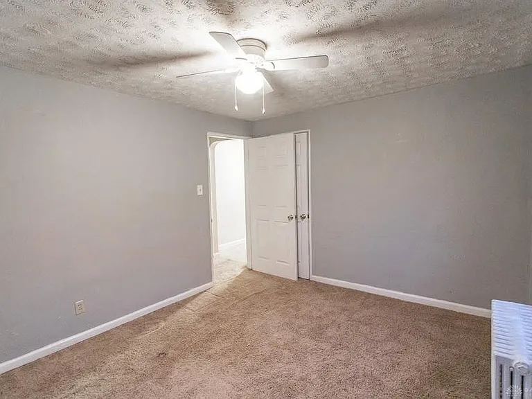 545 Corona Ave #B — Photo 8