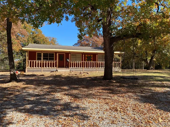 786 Comet Rd, Ardmore, OK 73401