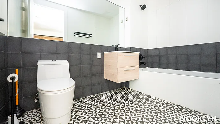 Rented by Nooklyn NYC LLC | media 12