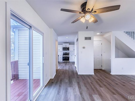 4th image of 8233 Swarthmore Ct