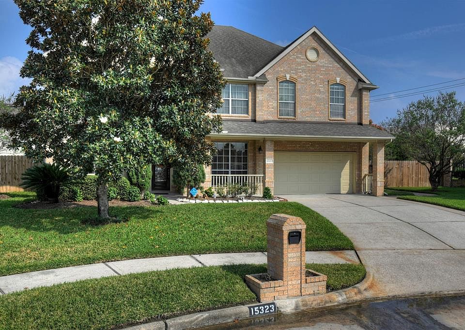 1st image of 15323 Southern Breeze Ct