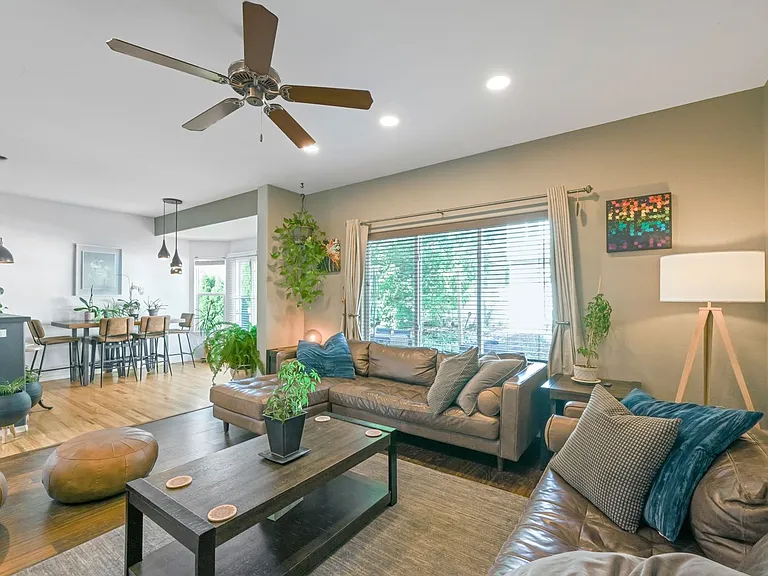 2633 Clarion Ln — Photo 4