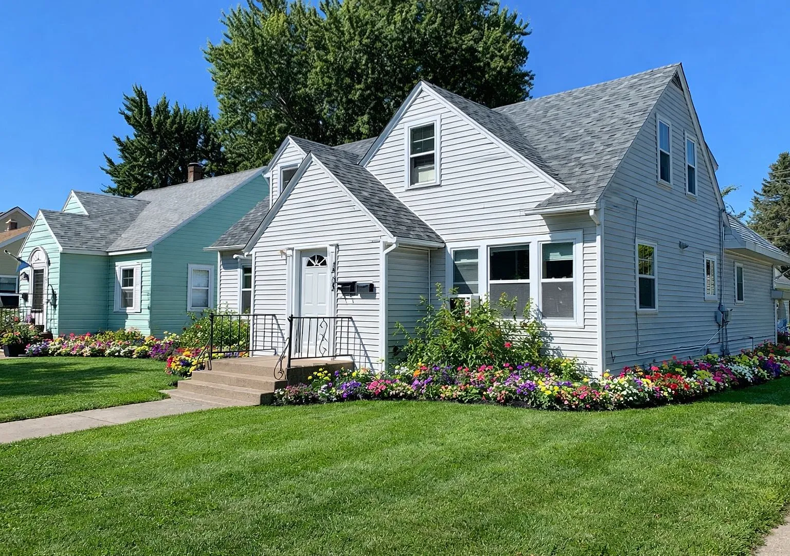 1202 S 11th Avenue — Photo 1