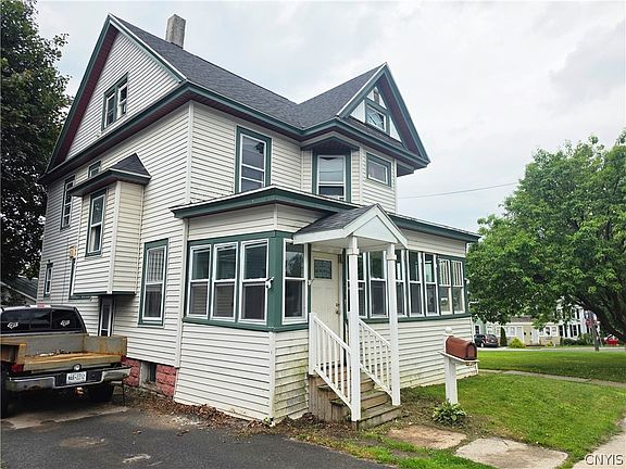 2nd image of 235 N School St