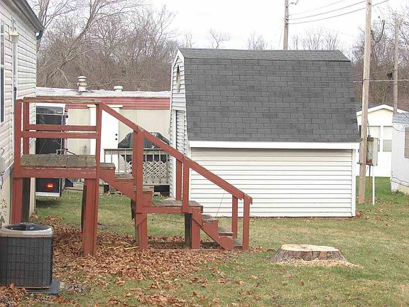 3rd image of 216 Menard Dr