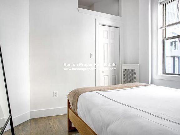 24 Phillips St. #2 Boston - Beacon Hill Unit Photo 7